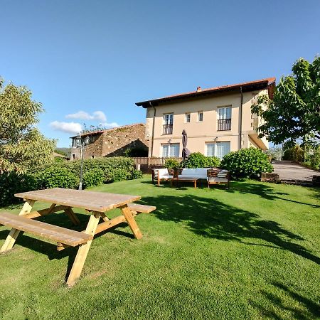 Apartamentos Corona Comillas Luaran gambar