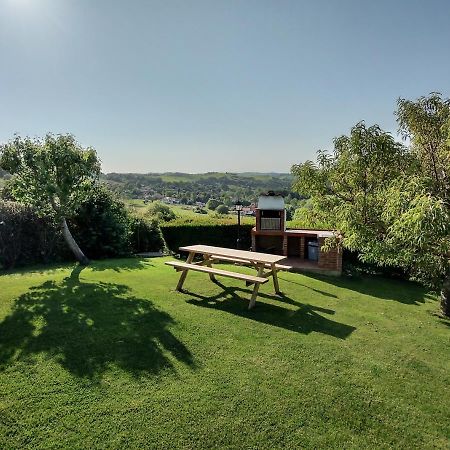 Apartamentos Corona Comillas Luaran gambar