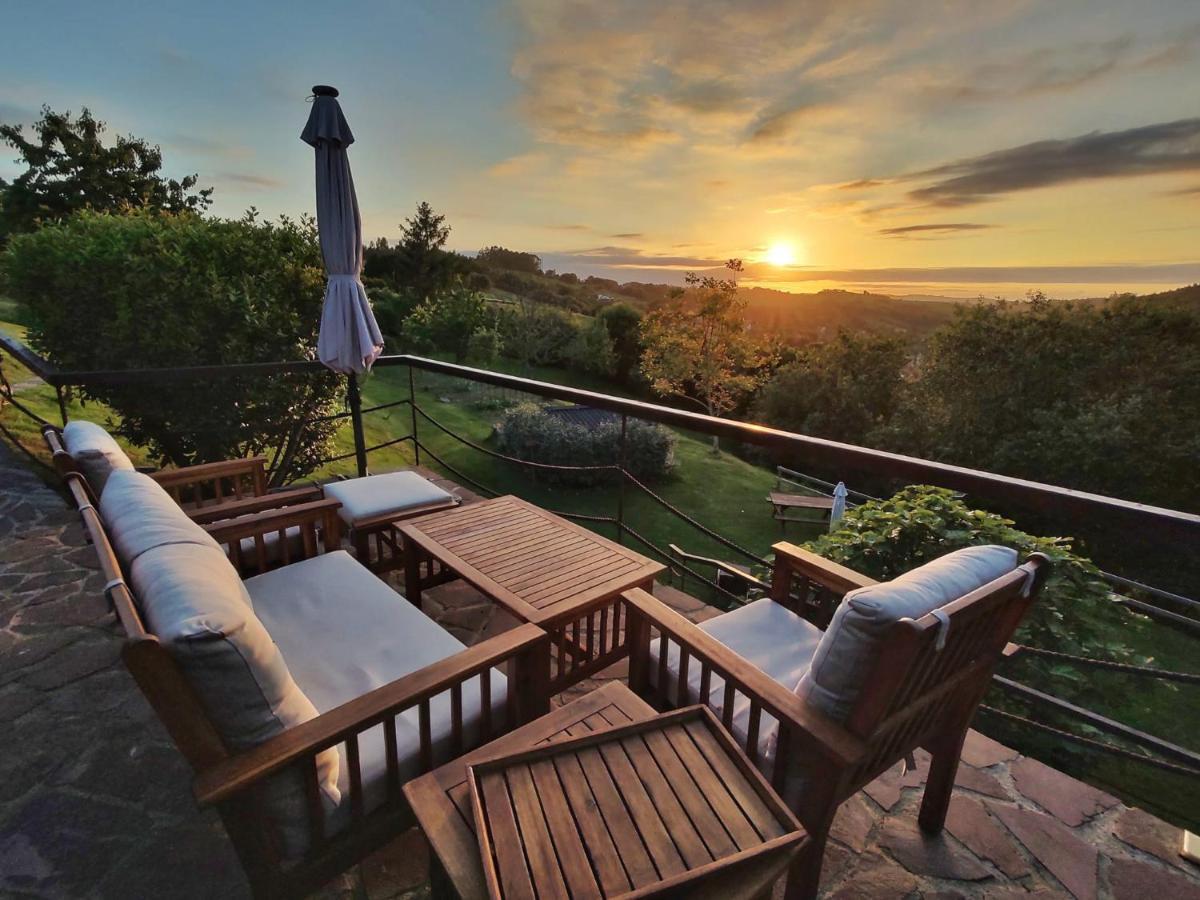 Apartamentos Corona Comillas Luaran gambar