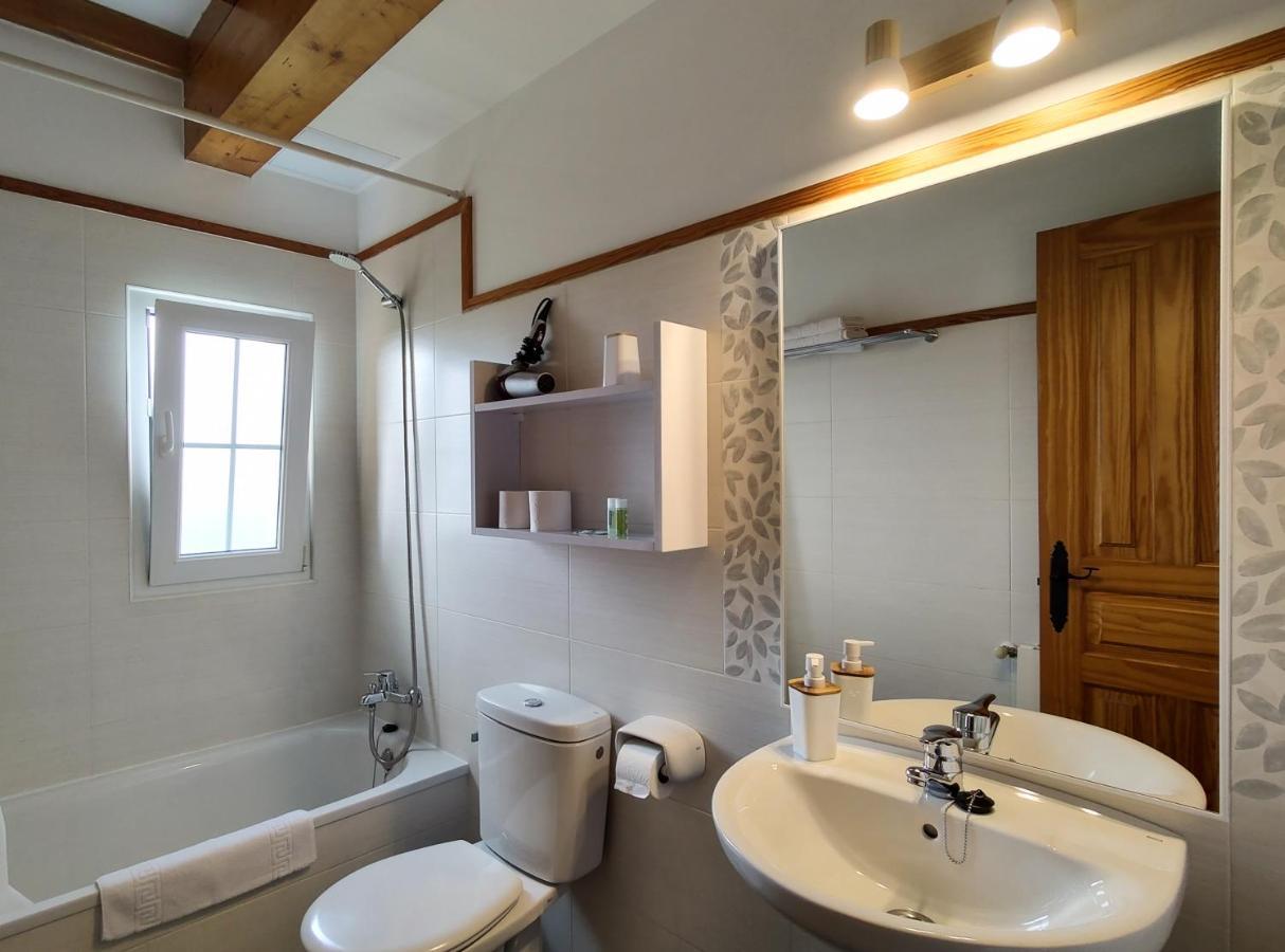 Apartamentos Corona Comillas Luaran gambar