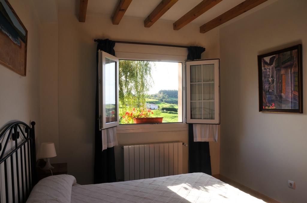 Apartamentos Corona Comillas Luaran gambar